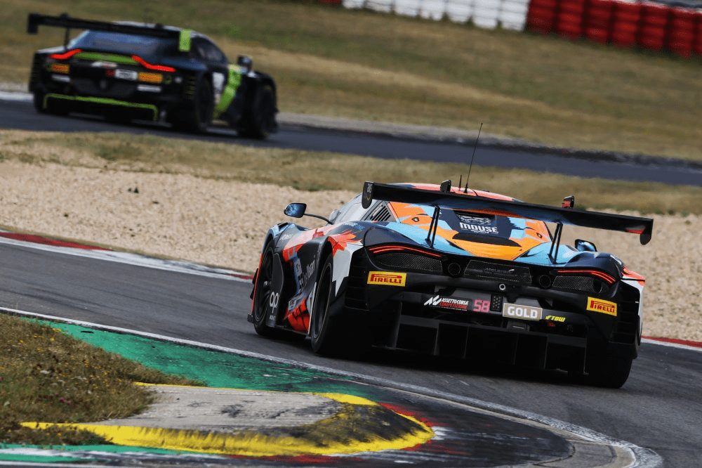image-134 GT World Challenge Nurburgring, Bmw on Pole!