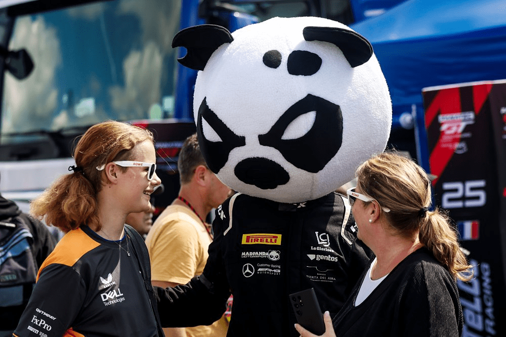 image-87 GT World Challenge, LIVE the race LIVE