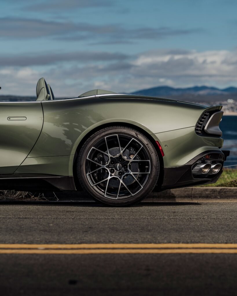 vanquish-volante-819x1024 New Aston Martin Vanquish Volante