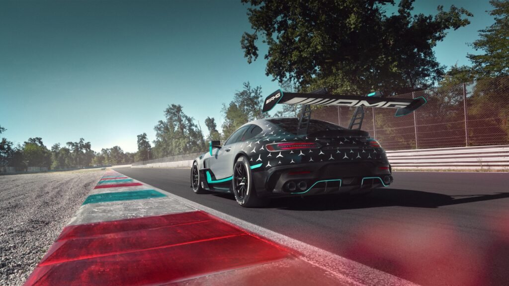 G0AcRMOXUAAAGb2-1024x576 Mercedes AMG GT2 Edition W16: The Ultimate Track-Only star
