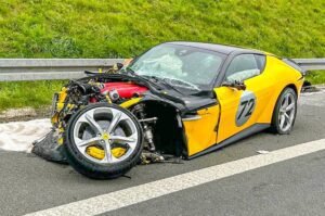 Ferrari 12Cilindri crash destroyed in bavaria