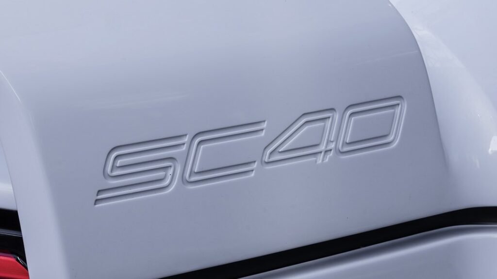 G3gUABvXwAAmHyJ-1024x576 Ferrari SC40: The F40 Reimagined in a Modern Key