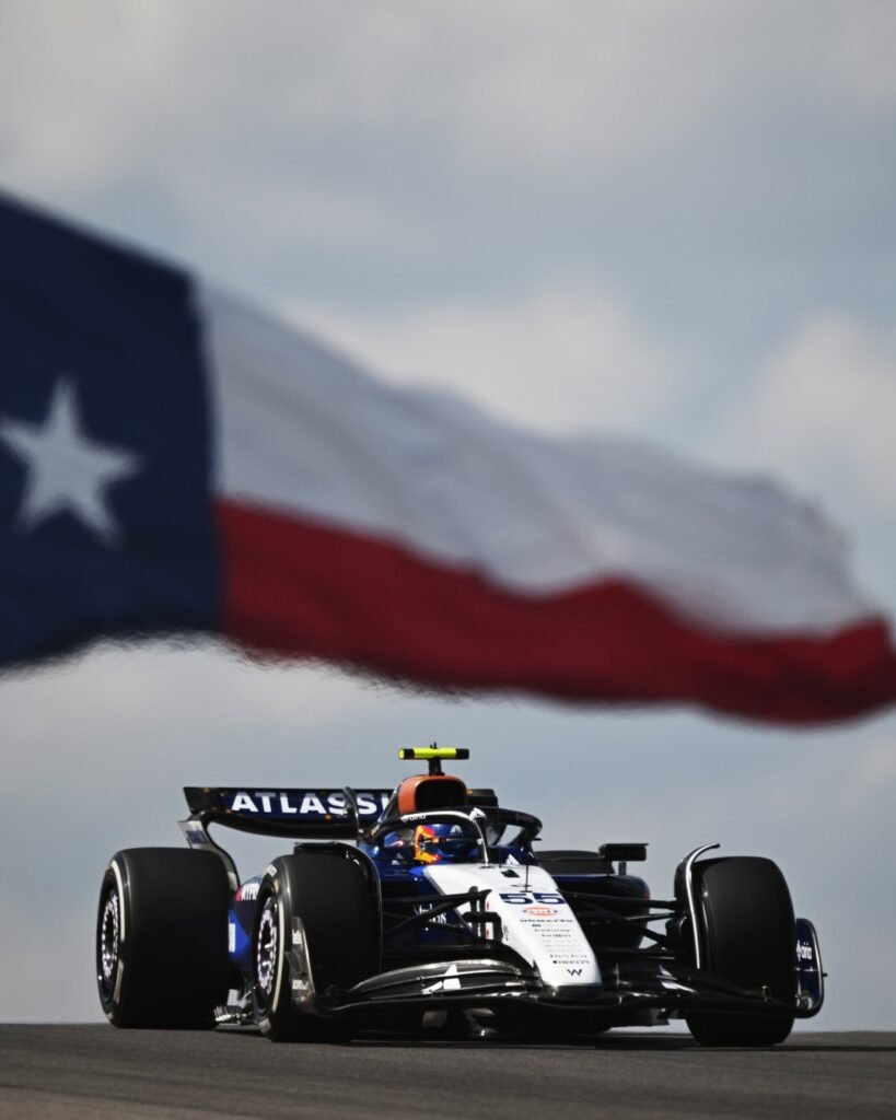 G3gp31YXIAAGMr7-819x1024 Williams: the new Texas livery recalls Bavarian F1 motorsport heritage