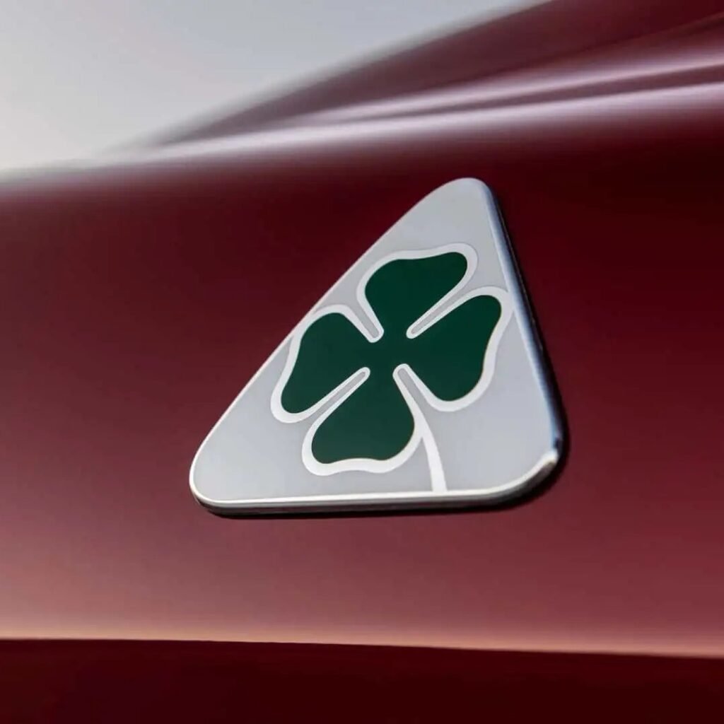 G4Bl2-uXQAAkXPx-1024x1024 Alfa Romeo changes course: the new Giulia Quadrifoglio will keep its V6 engine and delay full electrification