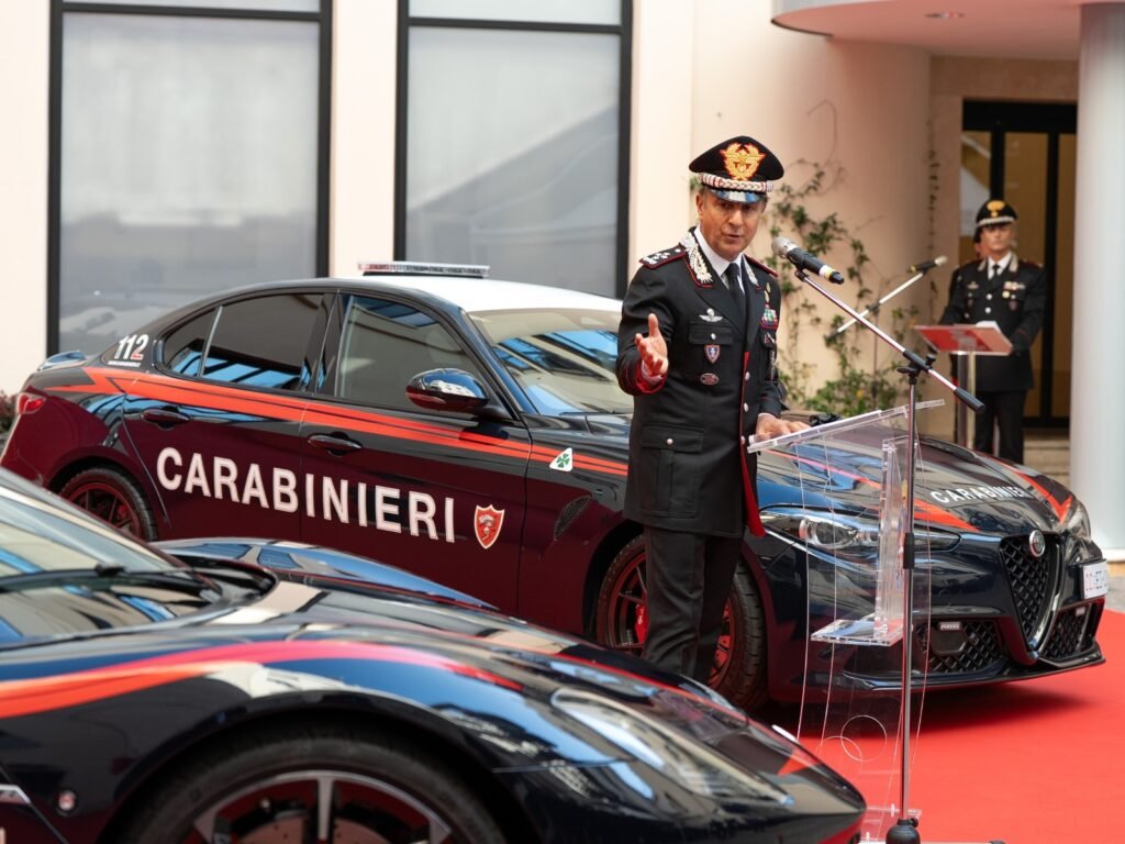 G4RHYgvXUAAdI-2-1024x768 Delivery of Two new Stellantis Supercars to the Carabinieri